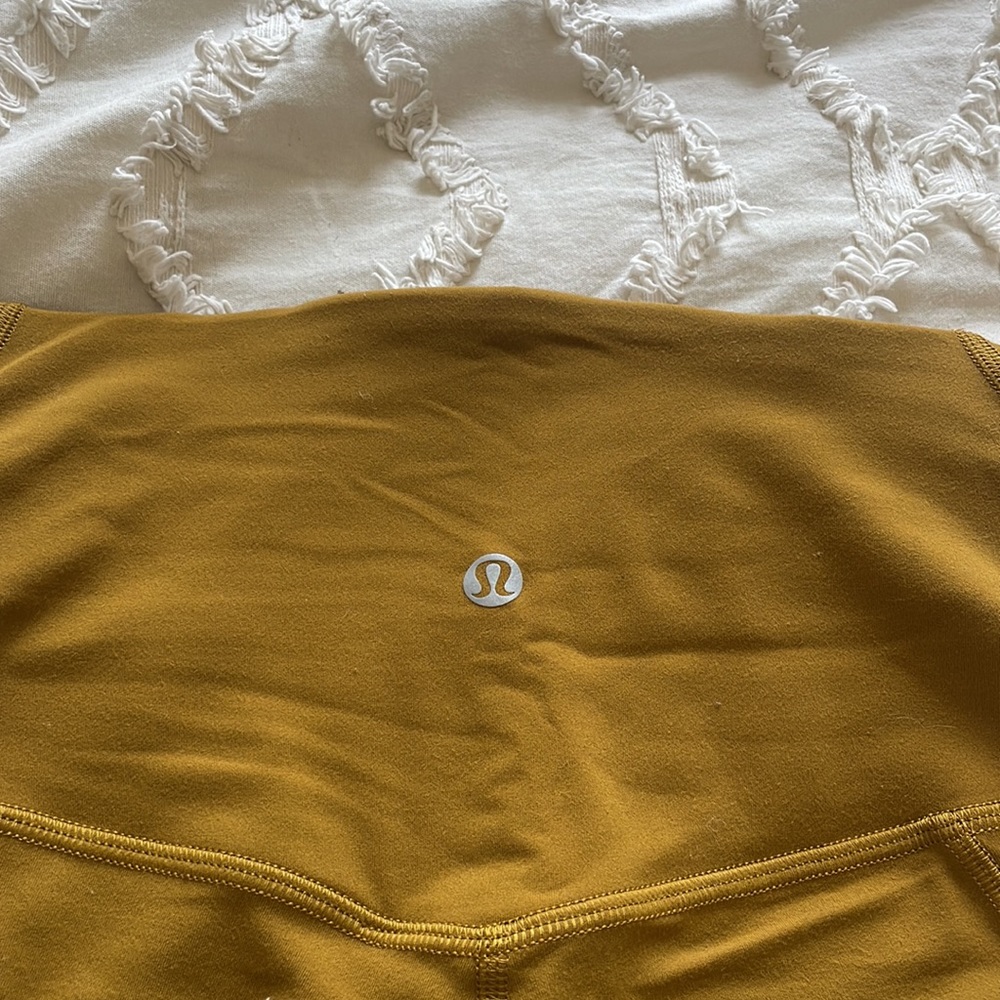 Lululemon high rise leggings with pockets - Picture 4 of 7